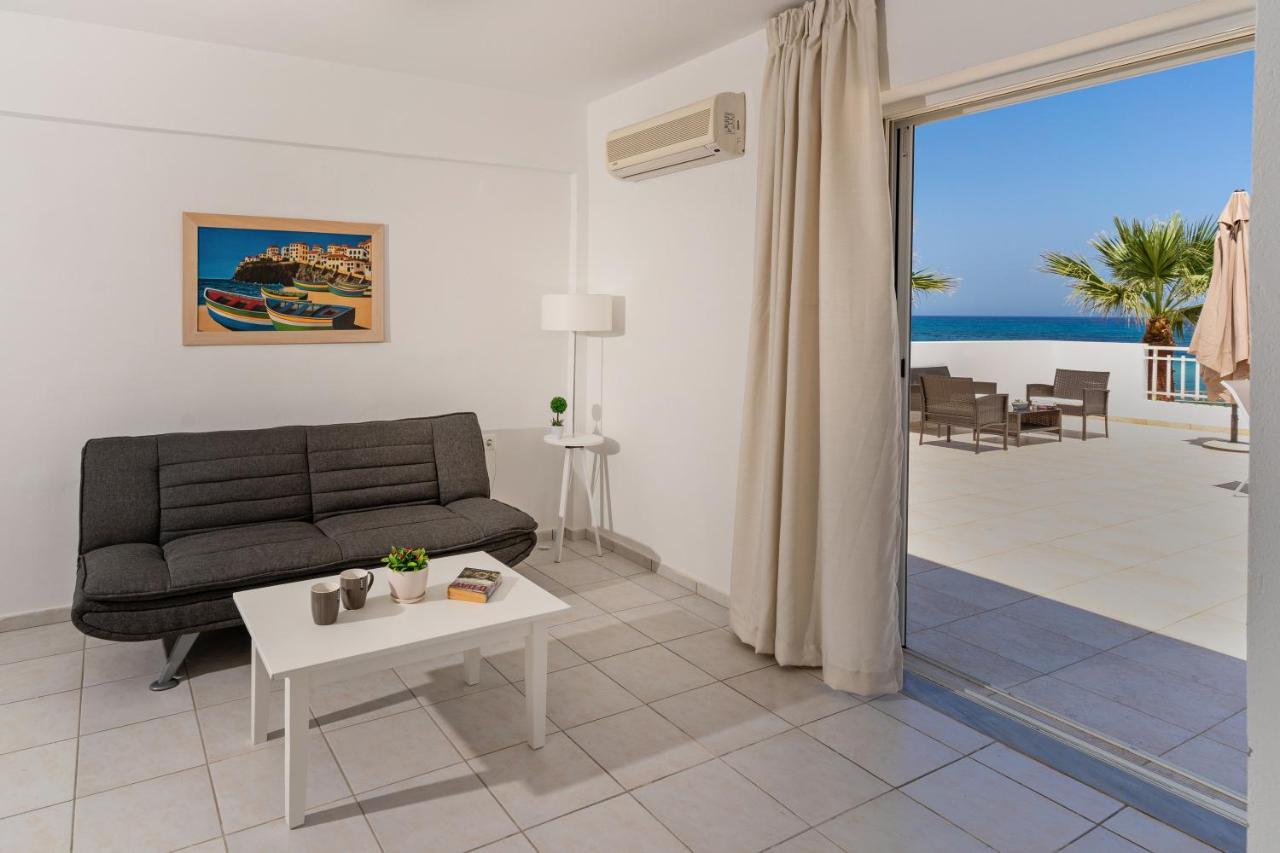 Azure Seaside Apts Magnisía Exterior photo