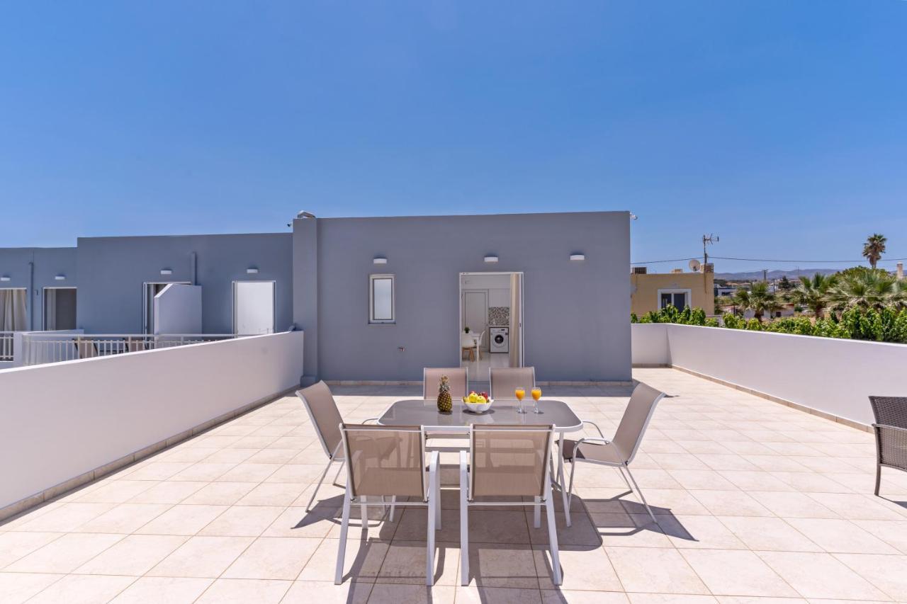 Azure Seaside Apts Magnisía Exterior photo