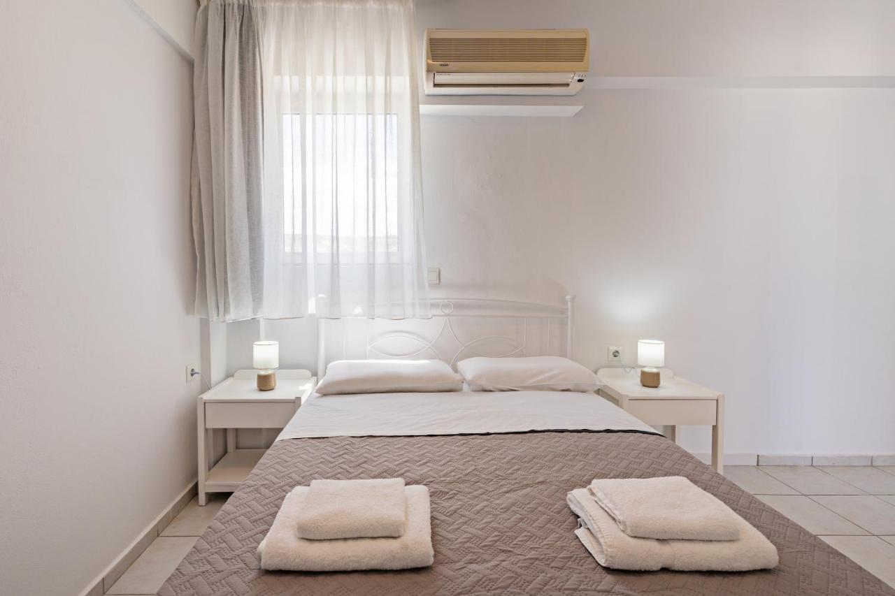 Azure Seaside Apts Magnisía Exterior photo
